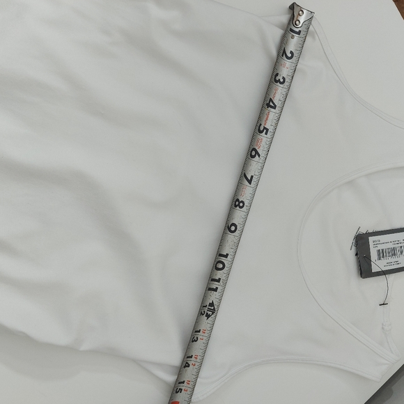 Tommie Copper Copper + Zinc Infused Workout Tank - Picture 12 of 13